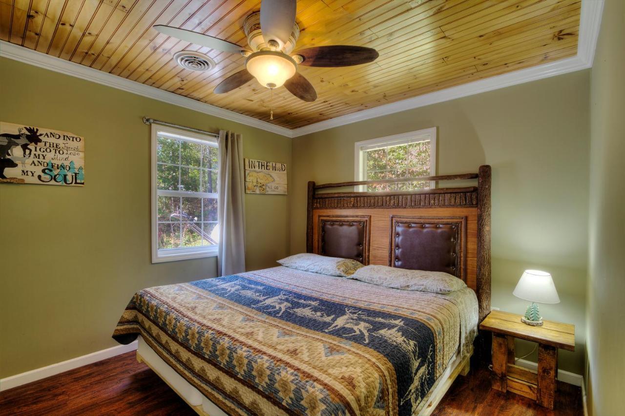 5Bedrooms*4King Beds*Outstanding Location*Hottub* Сивиървил Екстериор снимка
