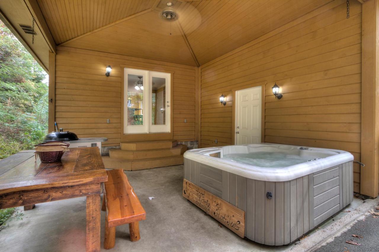 5Bedrooms*4King Beds*Outstanding Location*Hottub* Сивиървил Екстериор снимка
